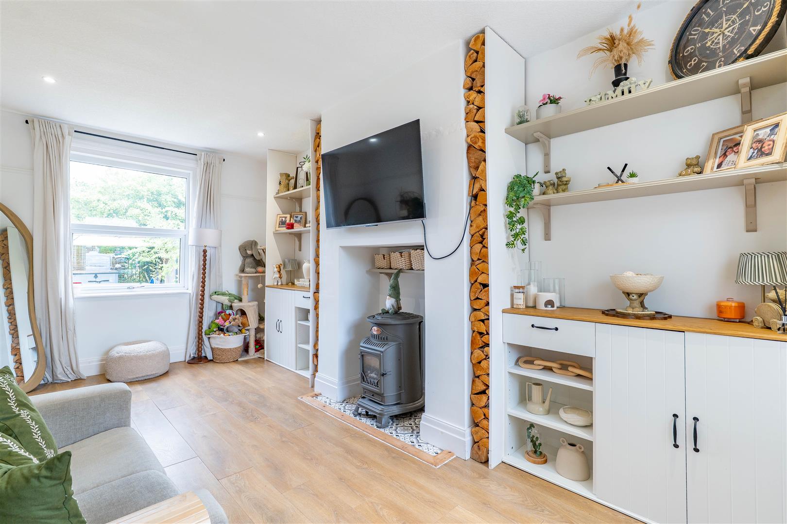 3 bed property in Tennyson Avenue, Chorley